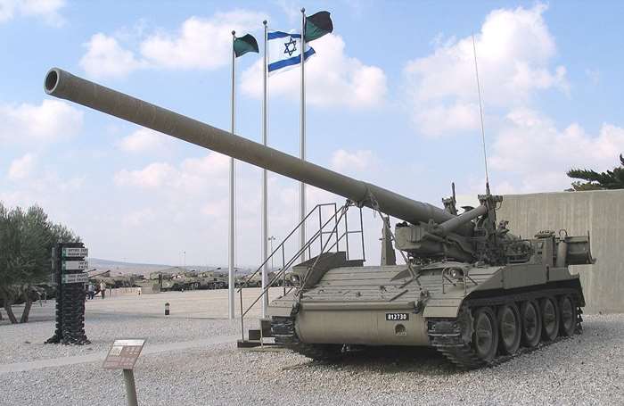 ̽   M107  <ó: Bukvoedat at wikimedia.org>