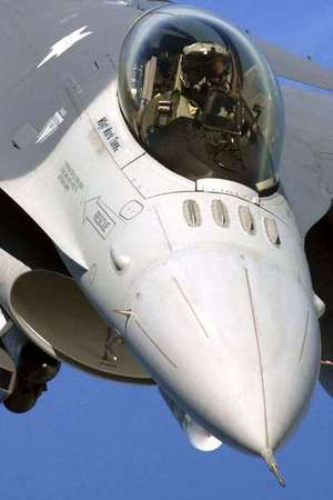 F-16  ĳǸ äϿ  þ߸ Ȯߴ. <ó:  >
