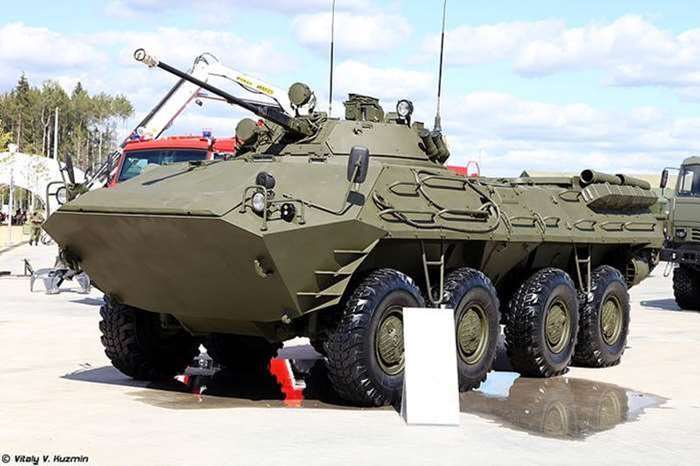 þ ֽ  尩̳   BTR-90 <ó: (cc) Vitaly V. Kuzmin at Wikimedia.org>