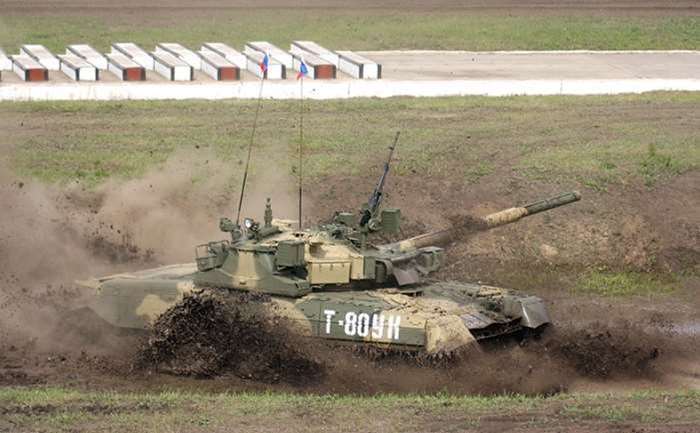 ž Ĺ濡 ſ ׳ 2  T-80UK  <ó (cc) Vitaly V. Kuzmin at wikimedia.org>