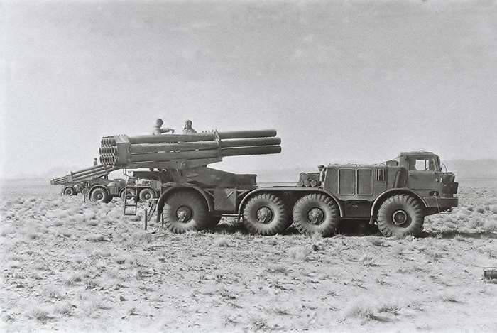 BM-27은 1975년부터 실전배치가 시작되었다. <출처: Public Domain>