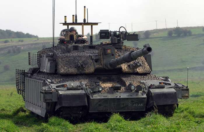 영국 육군의 챌린저 2 전차 <출처: Crown Copyright / UK MOD>