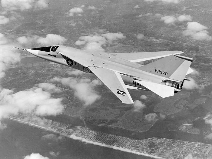  TFX  ü ߴ F-111B . <ó: Public Domain>