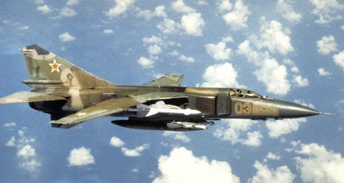 ھ MiG-23 ÷ΰ (Mikoyan MiG-23 Flogger)  <ó :  >