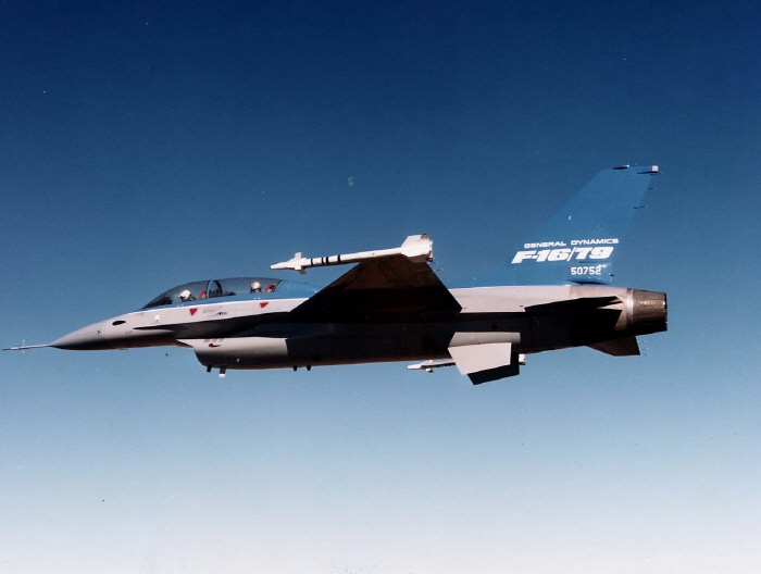 ʷ ̳ͽ (General Dynamics) F-16/79  <ó :  >