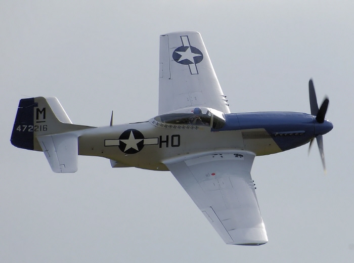 뽺 Ƹ޸ĭ P-51 ӽ (North American P-51 Mustang)  <ó : Arpingstone at wikimedia.org>