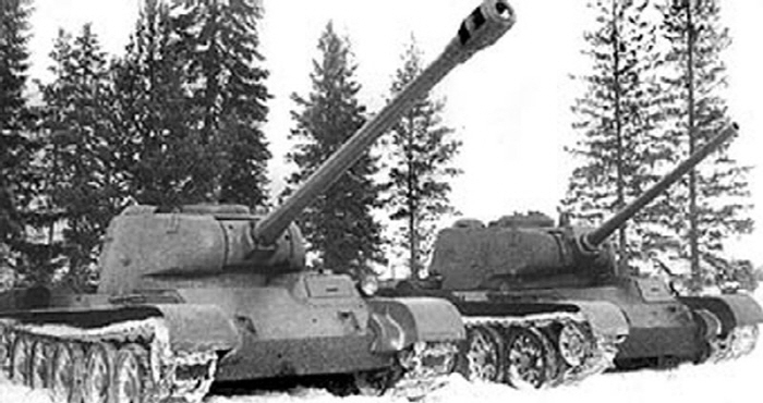 122mm   T-44-122()  T-44 < Public Domain >
