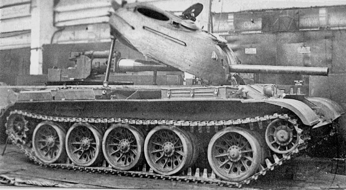 T-54  100mm  <ó: Public Domain>