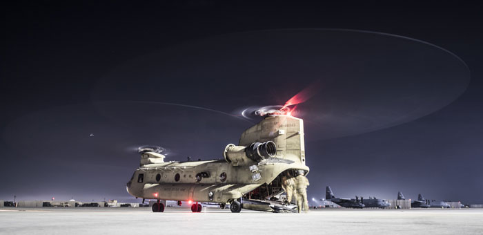 ̱ ٽ ߼ ϳ CH-47F ︮ <ó U.S. Air Force Photo by Tech. Sgt. Gregory Brook>