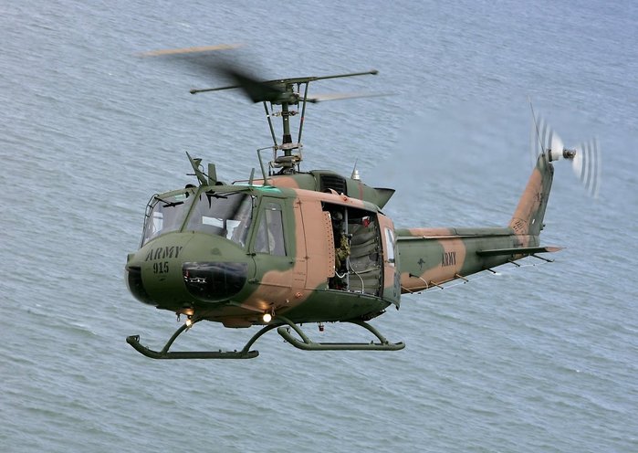호주군은 UH-1H를 운용하다가 1980년대말부터 UH-60으로 교체를 시작했다. (출처: Public Domain)