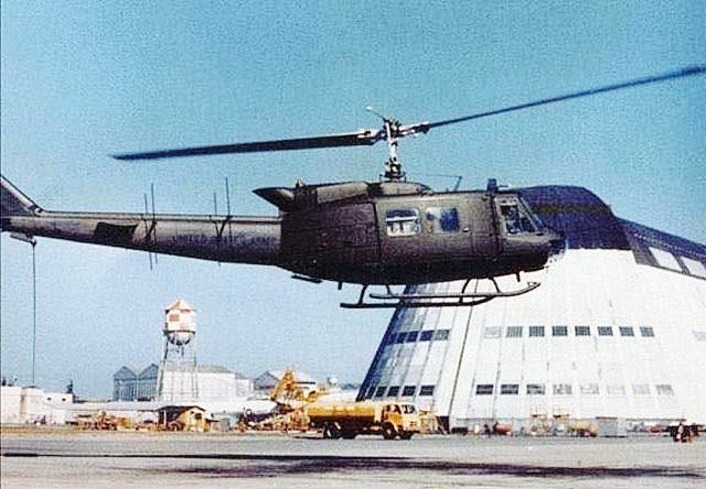 EH-1X 통신재밍용 헬기 <출처: Public Domain>