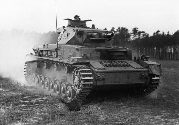 PzKpfw IV Ausf. C < 출처 : Public Domain >