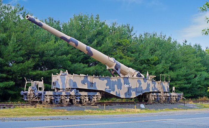 미국 포트 리에 전시 중인 M65 개발에 참고한 안지오 애니로 불린 독일의 K5(E) 열차포 <출처 : 미 육군>