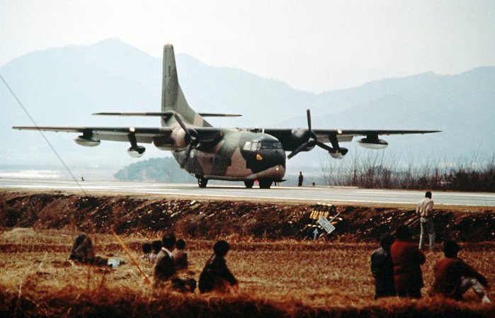 대한민국 공군은 1973년 최초로 C-123K를 도입하기 시작하여 모두 16대를 운용했다. <출처: 미 국방부>