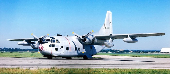C-123K는 PW R-2800 래디얼 엔진에 더하여 J85 부스터 터보젯 엔진까지 장착했다. <출처: 미 공군>
