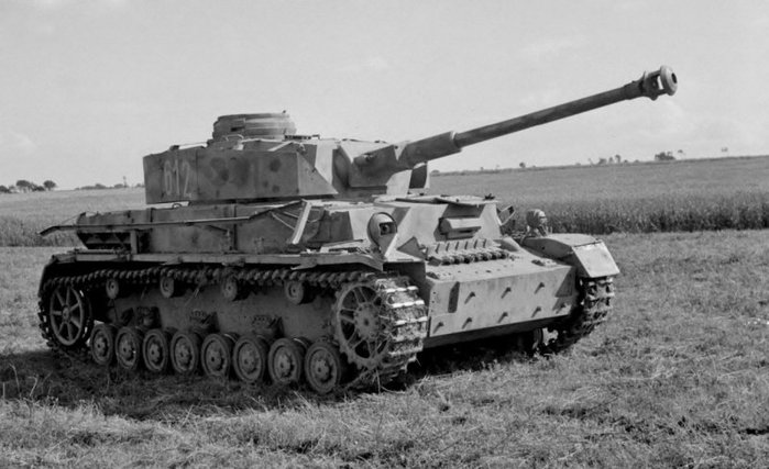 PzKpfw IV Ausf. H < Public Domain >