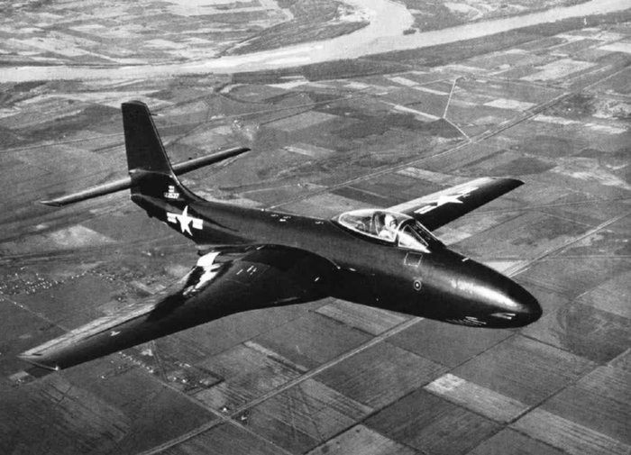 1949년경 촬영된 F2H-1의 모습 <출처: Public Domain>