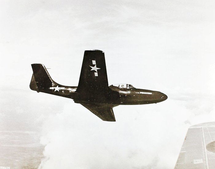 XFD-1 시제기는 함상 제트전투기로 1943년부터 개발이 시작되어 1945년 1월에서야 완성되었다. <출처: Public Domain>