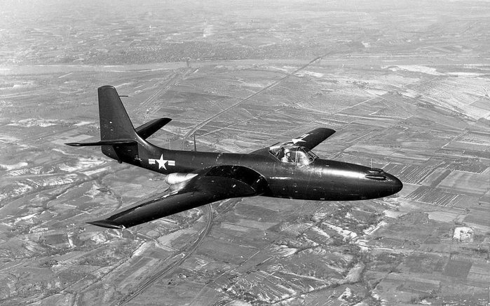 XFD-1의 양산형인 FH1은 애초 100대가 요구되었으나 종전으로 대수는 줄었고 활약도 짧았다. <출처: Public Domain>