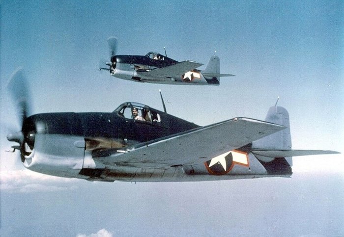 F6F-3 < Public Domain >