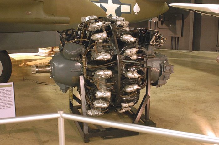 F6F가 제로를 압도할 수 있었던 원동력이었던 2,000마력의 R-2800 공랭식 성형 엔진. 유명한 F4U, P-47 전투기의 심장이기도 했다. < Public Domain >
