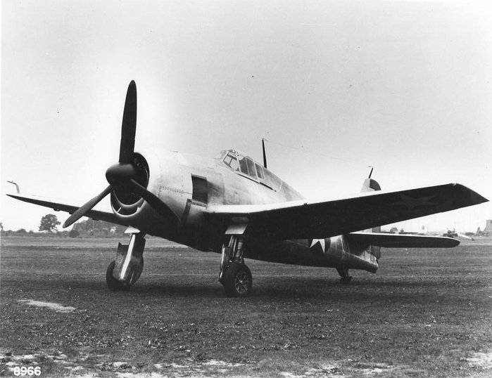 XF6F-1 프로토타입. 경쟁을 벌이던 F4U에 성능이 뒤졌으나 태평양 전쟁이 발발하면서 전격 양산이 결정되었다. < Public Domain >