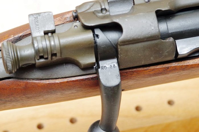 스프링필드 M1903 소총의 노리쇠는 다소 뻑뻑한 편이어서 연사성능에서는 높은 평가를 받지 못했다. <The Firing Line Forum>
