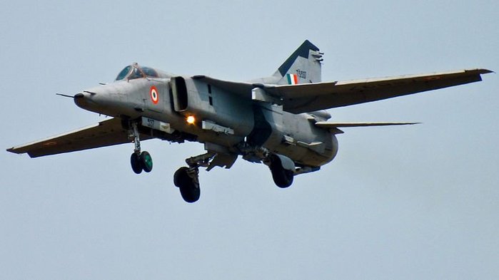 MiG-27. 원래는 MiG-23BM으로 불렸다. < 출처 : GNU Free Documentation License >