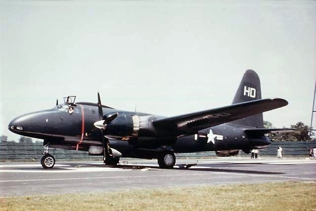 1949년 경에 촬영된 미 제8 정찰비행대대 소속 P2V-3 넵튠. <출처: US Navy>