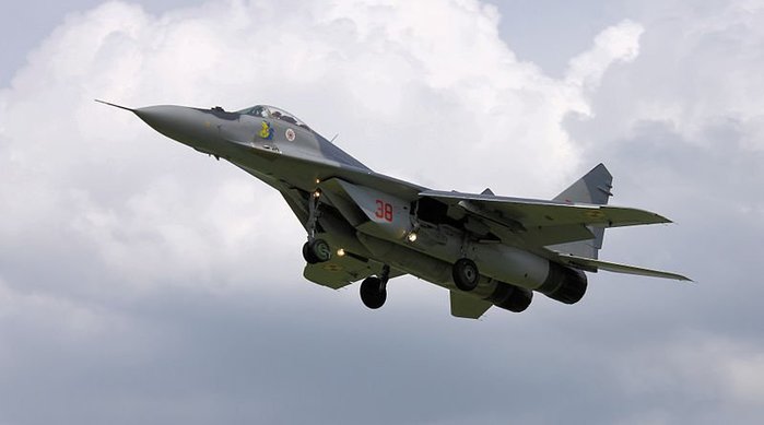   MiG-29.   ϴ ̾     ʿϴٰ  Ϸκ  ٽ ߴ. < ó : (cc) ukasz Golowanow at Wikimedia.org >