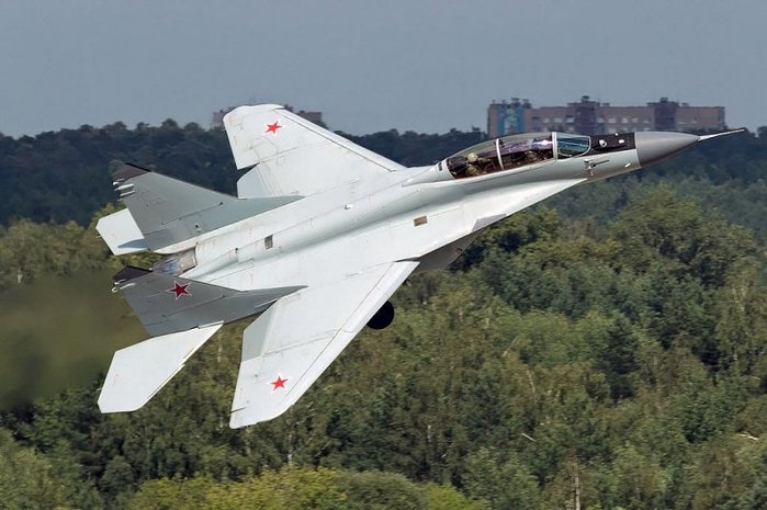 MiG-33 MiG-29M  Ǹſ ̸̴. ̸  MiG-35  ̷. < ó : (cc) Alex Beltyukov at Wikimedia.org >