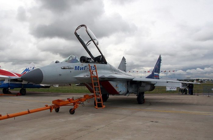 MiG-35 ̱   ̳   ̾Ͼ ũ  ʴ ż Ǿ. < ó : (cc) Vitaly V. Kuzmin at Wikimedia.org >
