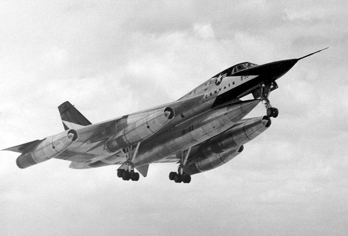 XB-58 < ó : Public Domain >
