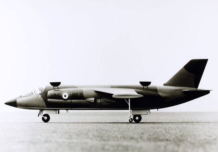 NBMR-3   NATO ȸ  װۻ پ  .   VFW簡  VAK 191B ̴. <ó : Public Domain>