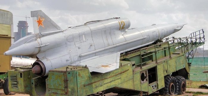 ڹ  , þƱ ߴ Tu-141 <ó : militaryarms.ru>