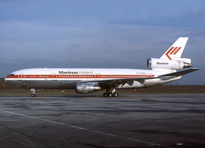 ״ ƾװ(Martinair) DC-10-30CF. KC-10 μ ۵ DC-10-30CF  ۵ƴ. (ó: Michael Gilliand/Wikimedia Commons)