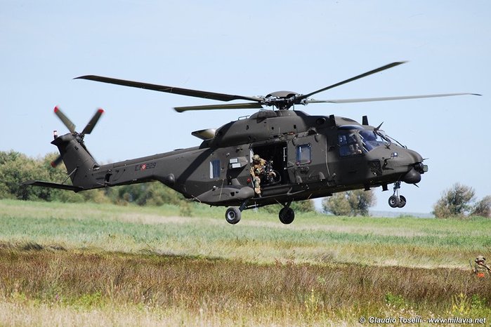 Ż  TTH  UH-90A <ó: milavia.net>