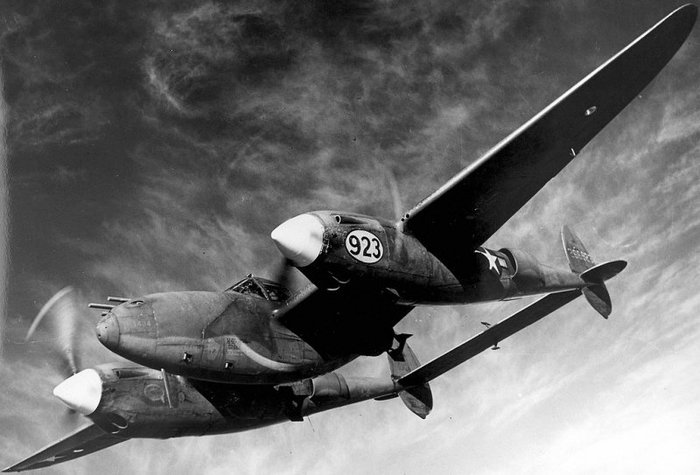 P-38 2  ÿ ̱ δ  幰   ʿ  Ȱߴ. < ó : Public Domain >