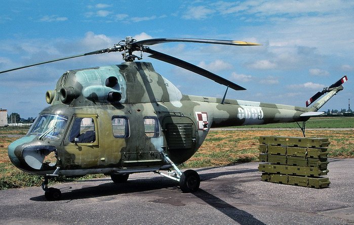߿ ڸ ϴ Mi-2 öź(Platan) <ó : helicopter-database.de>