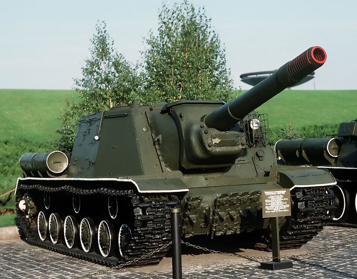 SU-152 152mm ML-20S  ž ҷ . < ó : Don S. Montgomery / USN >