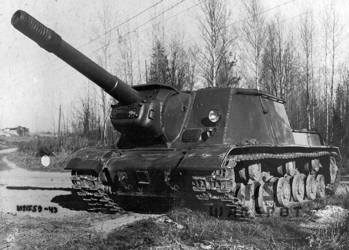 SU-152  152mm  Ͽ Ƽŵ       ߴ. < ó : warspot >