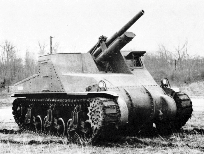 3인치 대공포와 M3 '리' 중전차의 차체를 결합한 T40이 개발되어 M9으로 생산될 예정이었으나 취소되었다. < 출처 : Public Domain >