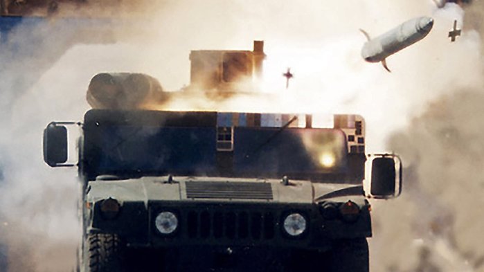운동에너지를 이용하여 전차를 파괴하려고 했던 LOSAT 대전차 미사일. <출처 : quora.com>