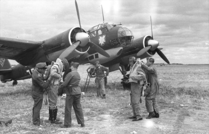 Ju 88 A-1 < 출처 : Public Domain >