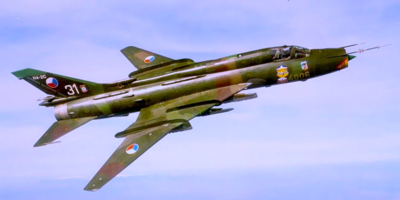 수호이 Su-17 전폭기 <출처: aviation21.ru>
