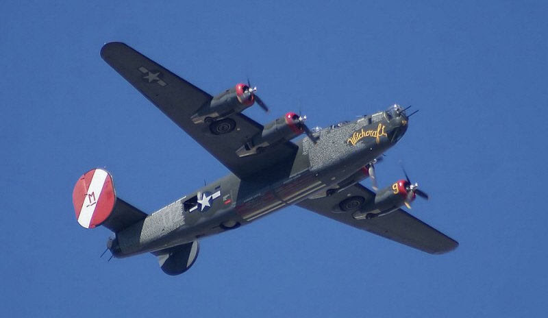 B-24J < 출처 : (cc) Valder137 at Wikimedia.org >