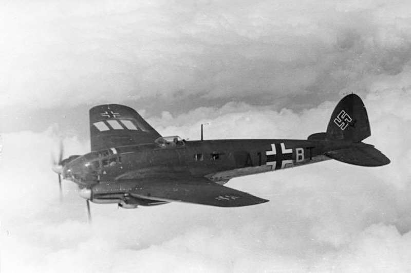 He 111은 제2차 대전이 발발 이전부터 끝날 때까지 쉬지 않고 활약한 독일 공군의 마당쇠였다. < 출처 : Public Domain >