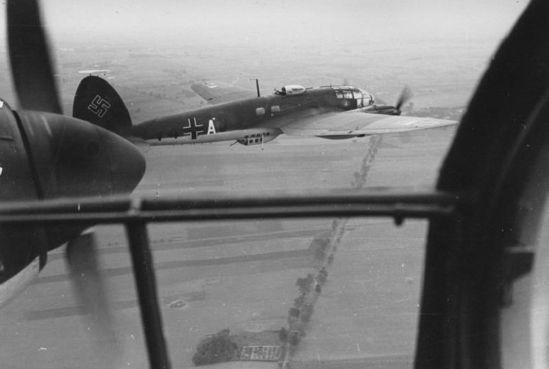 1939년 9월, 폴란드 상공을 비행 중인 He 111 편대 < 출처 : Public Domain >
