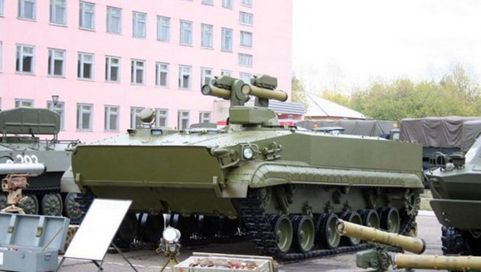 BMP-3  9P161 ߻븦 žϿ ϴ 9K128 ڳ-S <ó: Public Domain>