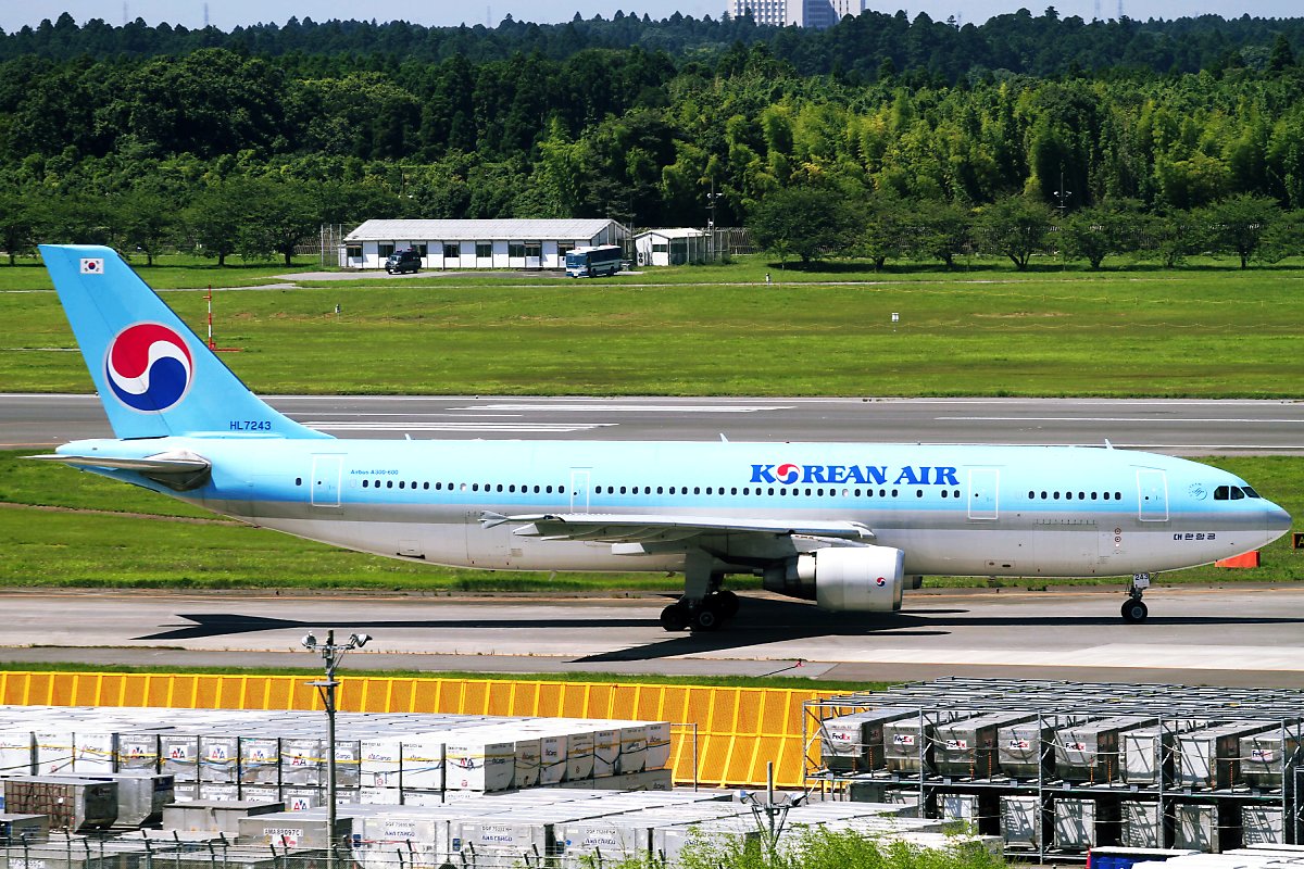 A300-600ST 簡 ̽  A300-600R . װ Ҽӱ, ü ȣ HL7243. (ó: Kentaro Iemoto)